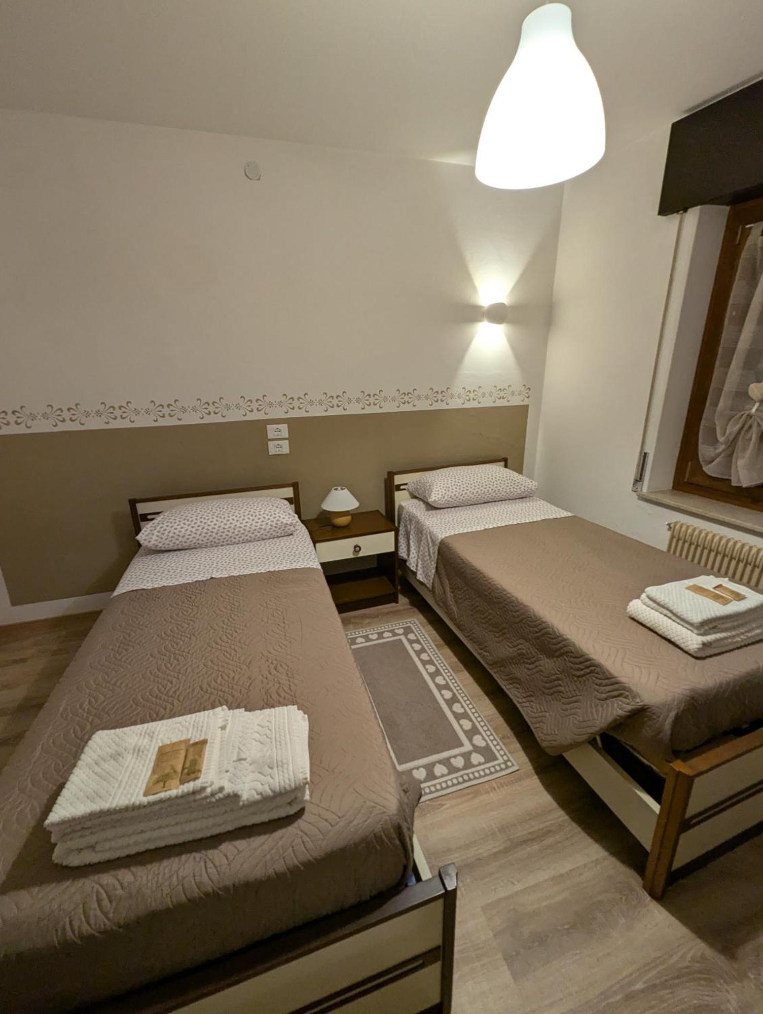 Spazioso E Completo Appartamento Con 3 Camere, Doppi Servizi, Fino A 8 Posti Letto Pedavena Exterior foto